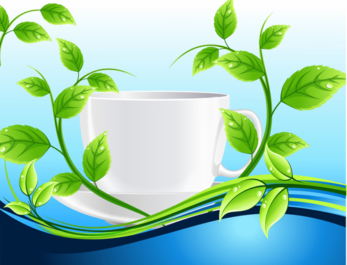 Glänzender Becher und grüner Blätterbereich, der Hintergrund grüne Blätter cup   